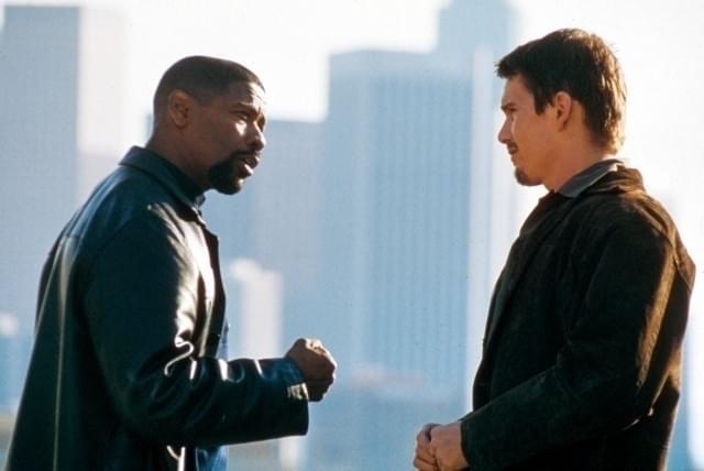 「トレーニング デイ」の一場面