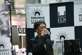 MIYAVI、自身の日本酒ブランドをPR「もっと世界に広めていきたい」