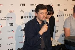 戦争経験者の主演俳優が語るトラウマ ウクライナ東部紛争を彷ふつとさせるディストピア異色作