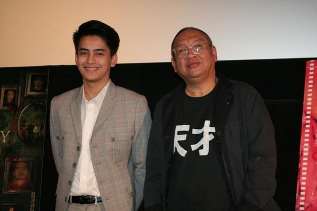 エリック・マッティ監督（右）と 俳優のケント・ゴンザレス