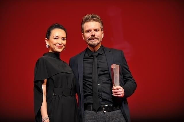 チャン・ツィイー審査委員長と東京グラン プリに輝いたフラレ・ピーダセン監督