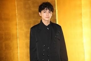 千葉真一、芸能生活60周年！ 新田真剣佑＆眞栄田郷敦＆真瀬樹里に“格言”を授ける