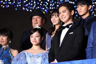 片寄涼太、橋本環奈を華麗にエスコート！サプライズ登場「GENERATIONS」の暴走には大慌て