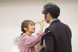安達祐実、小島よしおのリアルゾンビメイクに「ちょっと怖いけど可愛い」