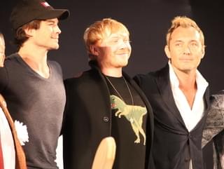 【東京コミコン2019】クリス・ヘムズワースがムジョルニアで鏡割り！“ウォリアーズ・スリー”が勢揃い