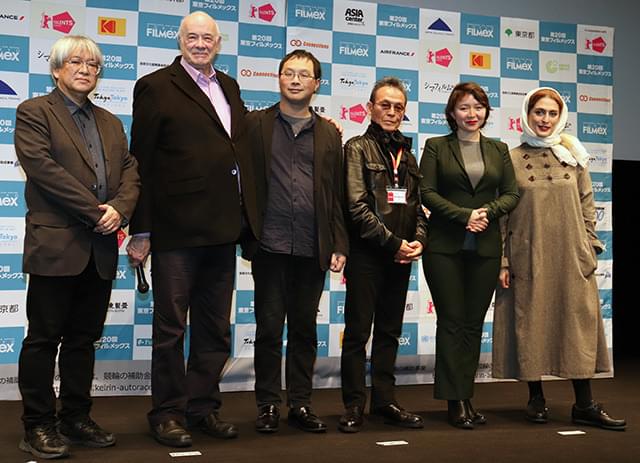 東京フィルメックス開幕、急きょ交代のトニー・レインズ審査委員長「力強い作品そろっている」