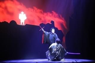 「スター・ウォーズ」の世界観に響く「成田屋！」の掛け声 市川海老蔵＆堀越勸玄くんが親子共演