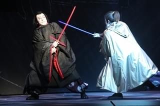 「スター・ウォーズ」の世界観に響く「成田屋！」の掛け声 市川海老蔵＆堀越勸玄くんが親子共演