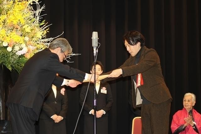 前田敦子が「山路ふみ子映画賞」女優賞 人生経験を積むことができる映画界は「たまらない世界」