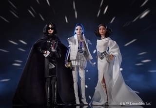 映画「スター・ウォーズ」×バービー！ R2-D2らをハイファッションで再現