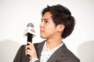 片寄涼太、鼻かじキスは橋本環奈に内緒だった！