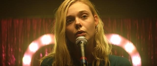 エル・ファニングが「ティーンスピリット」歌姫役を熱望し、3カ月の歌唱トレーニングに挑んだ理由とは？