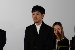 松田龍平、海外の映画祭で初受賞！ 綾野剛＆大友啓史監督と「影裏」ワールドプレミアに参加