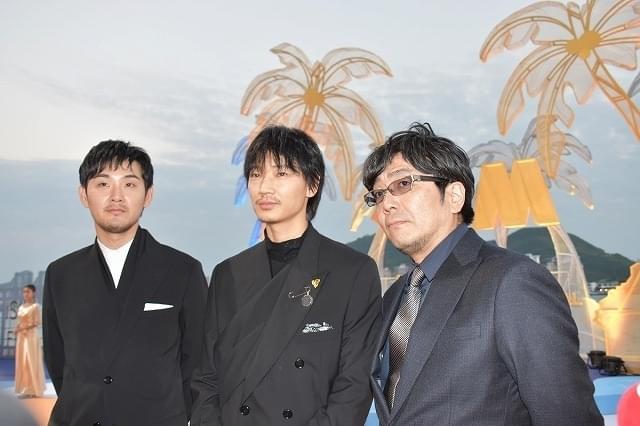 松田龍平、海外の映画祭で初受賞！ 綾野剛＆大友啓史監督と「影裏」ワールドプレミアに参加