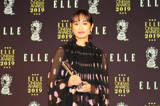 中村倫也、大活躍だった2019年を振り返る 恋愛ドラマの三角関係に絡む役に喜び