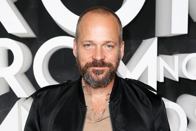 ロバート・パティンソン主演「ザ・バットマン」にピーター・サースガード参戦