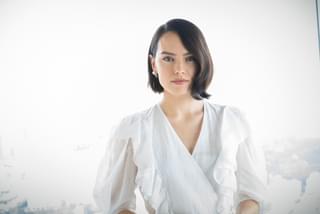 デイジー・リドリー「SW スカイウォーカーの夜明け」で明かされるレイの出生の秘密は「とてもクール」