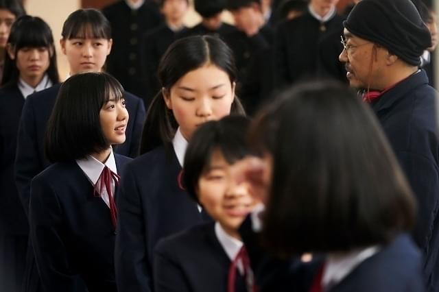 大森立嗣監督とのメイキング写真