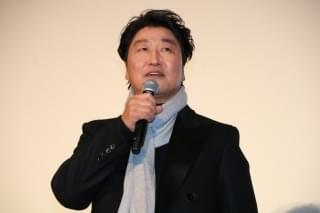 吉沢亮、ポン・ジュノ監督からイケメンぶりいじられ笑顔