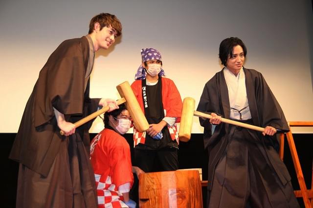 宮沢氷魚、芝居の初キスは同性カップル演じた藤原季節！「杏さんより先」