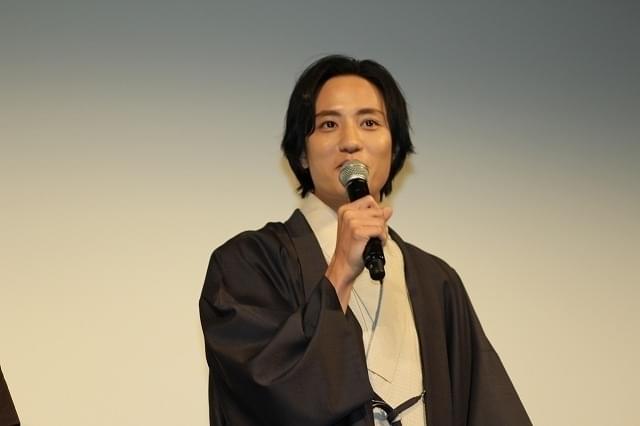 宮沢氷魚、芝居の初キスは同性カップル演じた藤原季節！「杏さんより先」