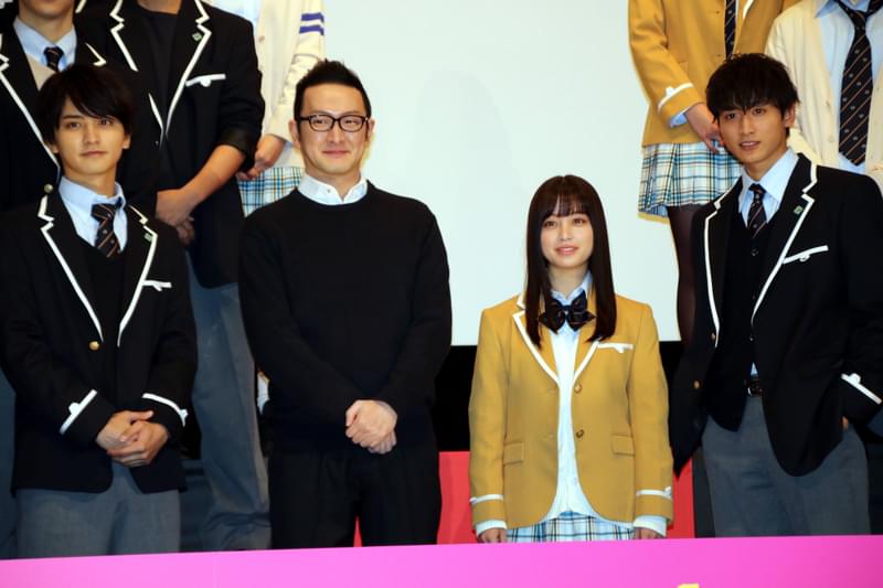 橋本環奈の座長ぶりを小関裕太が絶賛「初日から生徒全員の名前を覚えていた」