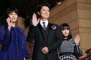 福山雅治「ラストレター」レッドカーペットに登場！六本木の予期せぬ寒さに苦笑い