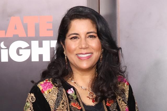 ニーシャ・ガナトラ、インドの男性アイドルグループ映画を監督