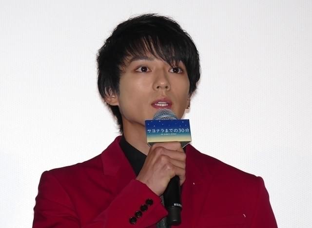 新田真剣佑＆北村匠海、W主演作公開に感無量 互いの労をねぎらう