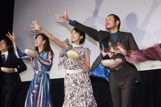 「酔うと化け物になる父がつらい」松本穂香の芝居で号泣するスタッフ続出！