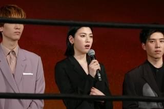 三吉彩花、レスラー相手に華麗な蹴り！主演作「犬鳴村」をリング上でアピール