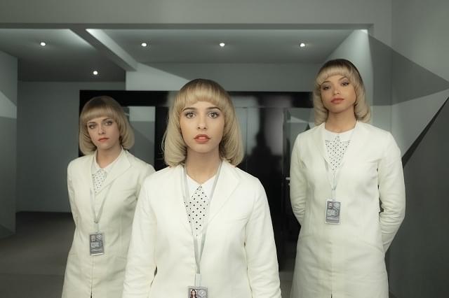 華麗な変装で“ガールズパワー”炸裂!