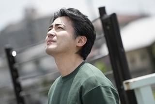 “普通”がある意味レア!? 山田孝之、「ステップ」での“パパ姿”にファンも期待