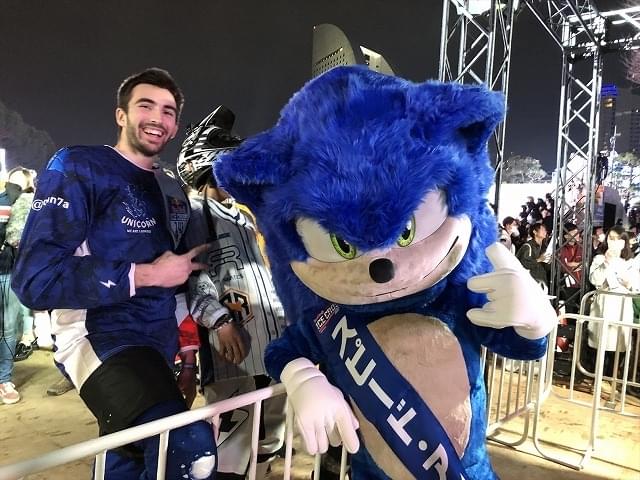 ソニック、氷上でパフォーマンス！ハイスピードアクション収めた日本版予告も公開