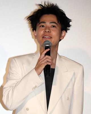 千葉雄大、北川景子＆田中圭のサプライズ祝福に感涙 白石麻衣ももらい泣き