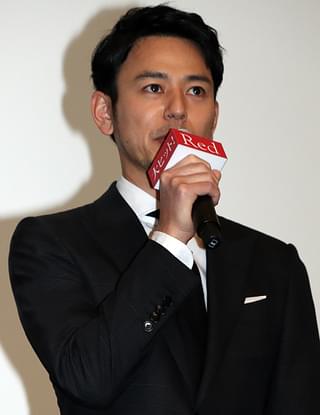 夏帆、妻夫木聡らからバラの花束に感慨「30代に向けてのターニングポイントに」