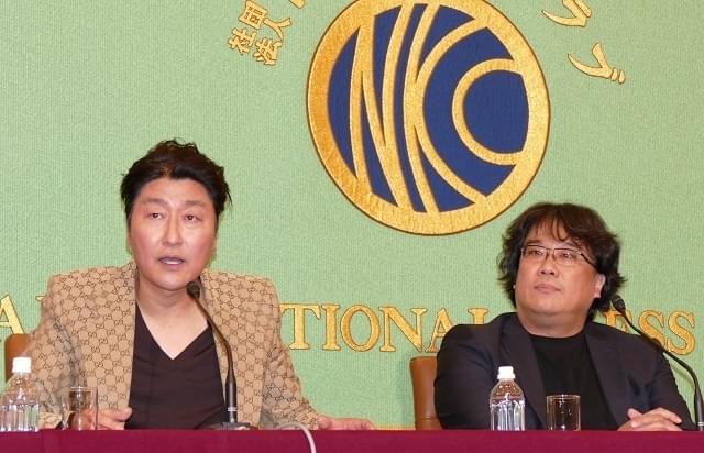 「パラサイト」ポン・ジュノ監督、歴史的快挙も真摯な姿勢 “聖地巡礼”には陳謝