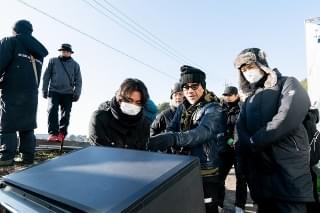 竹中直人×山田孝之×齊藤工「ゾッキ」充実のクランクアップ！ 蒲郡市が徹底支援