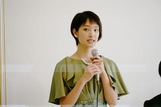 剛力彩芽が「お終活」で6年ぶり映画出演 「楽しくやらせていただいています」