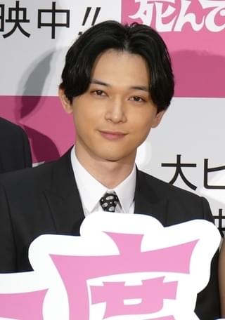 広瀬すず、初コメディ公開に喜び「日本中に笑顔と笑いが届いたら」