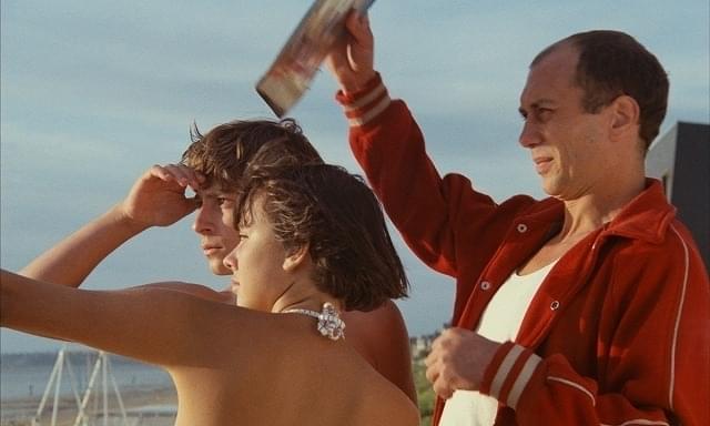 「海辺のポーリーヌ」