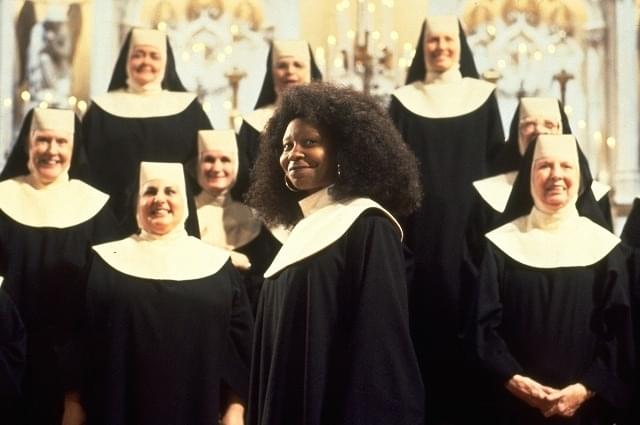 主演はウーピー・ゴールドバーグ