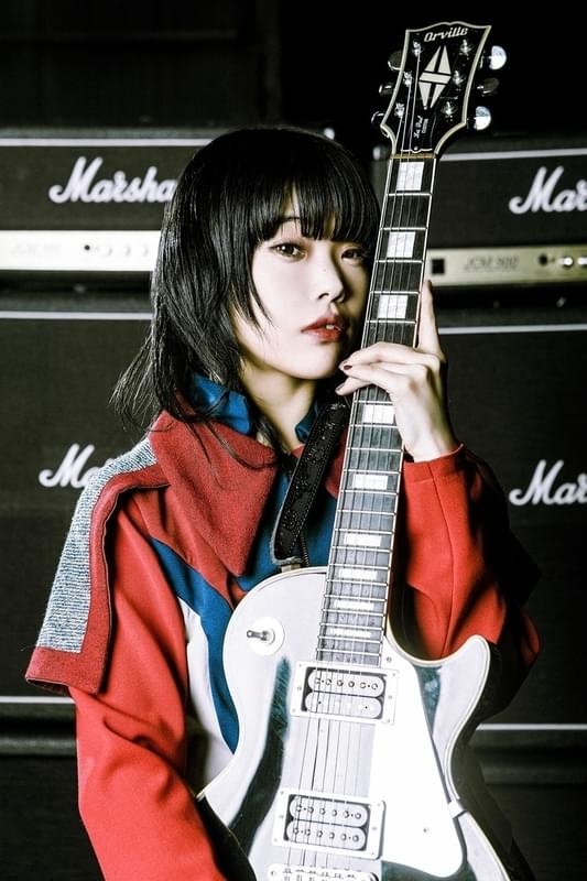 「BiSH」のアイナ・ジ・エンド