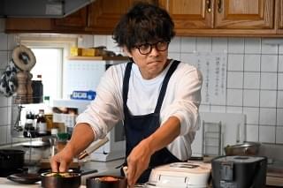 “父”井ノ原快彦の得意顔×“息子”道枝駿佑の笑顔 「461個のおべんとう」親子愛あふれる場面写真