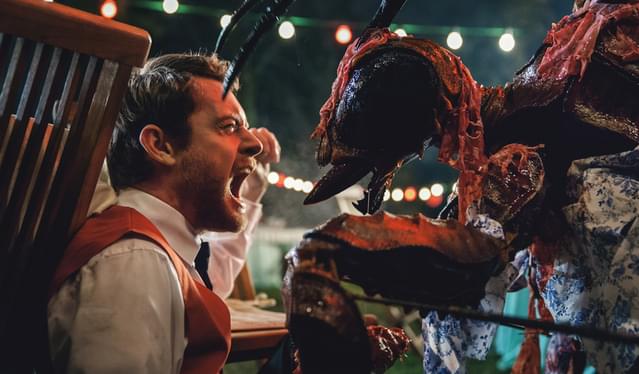 「スタング 人喰い巨大蜂の襲来」