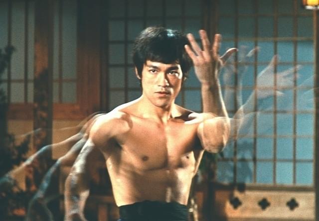 「ドラゴン怒りの鉄拳」