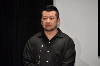 武田真治、ランボー完コピスタイルで登場！ スタローンの筋肉美は「世界最高峰」