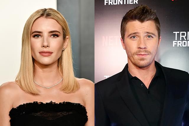 エマ・ロバーツ（左）とギャレット・ヘドランド