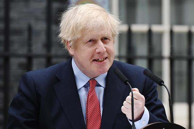 コロナから回復し、公務に復帰したボリス・ジョンソン英首相