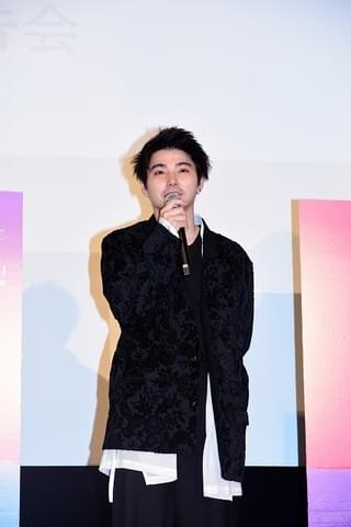 豊原功補＆小泉今日子、裏方として全力サポート！ 村上虹郎は“専用ドライバー状態”だった小泉に感謝